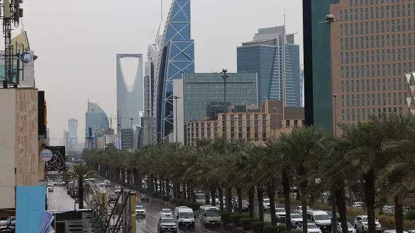 Saudi Arabia issues first air raid alerts for Riyadh as Houthi attacks escalate