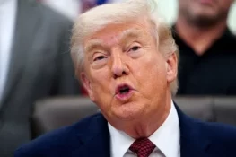 Trump’s approval rating hits career low as economic concerns boost Democrats