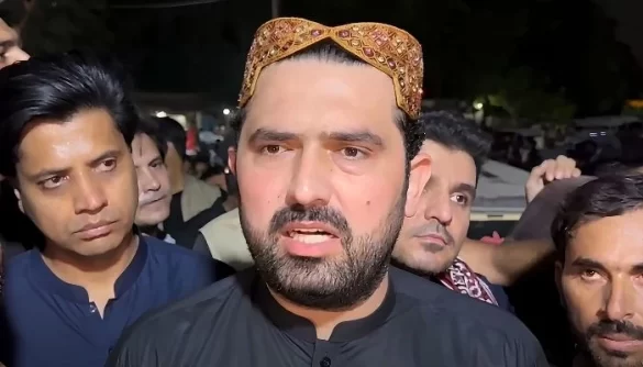 Sohail Afridi arrives in Karachi, accuses Sindh govt of blocking roads despite Bilawal’s welcome
