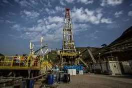 Govt to present IMF three-year plan to clear Rs3.6tr gas-sector circular debt