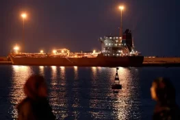 Crude oil tops $107 as Saudi pipeline shuts amid shipping attacks