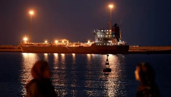 Crude oil tops $107 as Saudi pipeline shuts amid shipping attacks