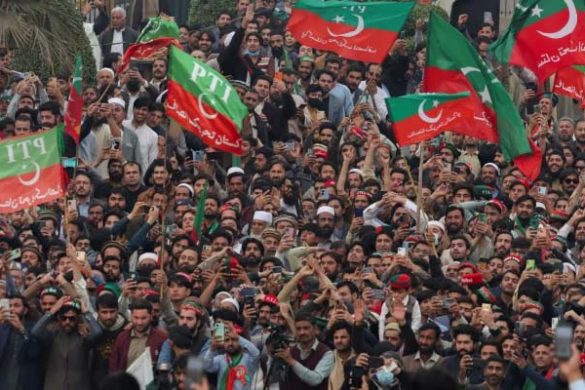 Trust deficit blocks breakthrough between PTI and authorities over Islamabad march