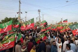 Backchannel talks fail to resolve PTI-government deadlock over Islamabad march