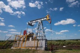 Pakistan’s crude oil imports surge 62% in August amid supply concerns