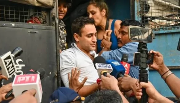 Bombay High Court Pauses Imran Khan’s Exit Notice Until November 2