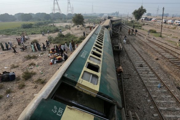 Five Killed, More Than 30 Injured as Rahman Baba Express Derails Near Multan