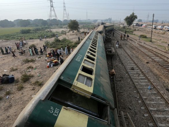 Five Killed, More Than 30 Injured as Rahman Baba Express Derails Near Multan