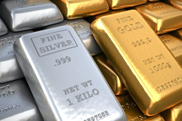 Gold, Silver Prices Fall in Global and Local Markets