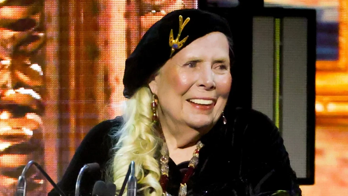 Joni Mitchell Becomes US Citizen After 62-Year Journey
