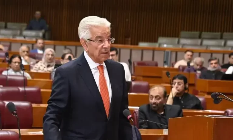 Khawaja Asif Hits Back at Fazlur Rehman Over Absence From Tehran Talks