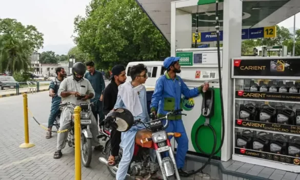 Pakistan Cuts Petrol Price by Rs5.16 and Diesel by Rs7.69