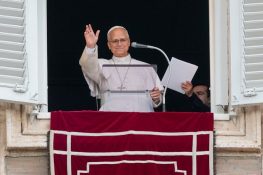 Pope Leo Pledges Gradual Return to Duties After Lung Cancer Surgery