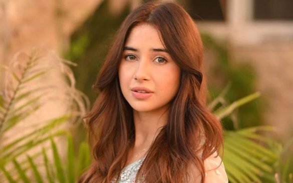 Sabeena Farooq Denies Lip Filler Rumours, Says She Fears Needles