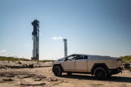 Tesla-SpaceX Merger: Wall Street Sees Deal as Likely, but Musk Says Not Certain