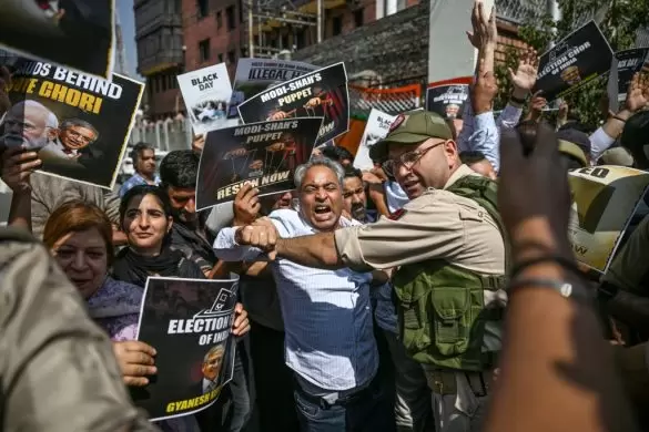 Thousands Protest in India, Demand Election Chief’s Resignation