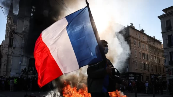 Trump Blames Immigration for France Riots, Urges Border Closure