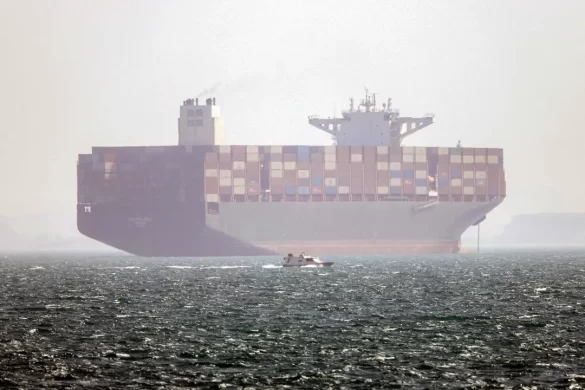 US Intensifies Pressure on Iran as Hormuz Shipping Remains Disrupted