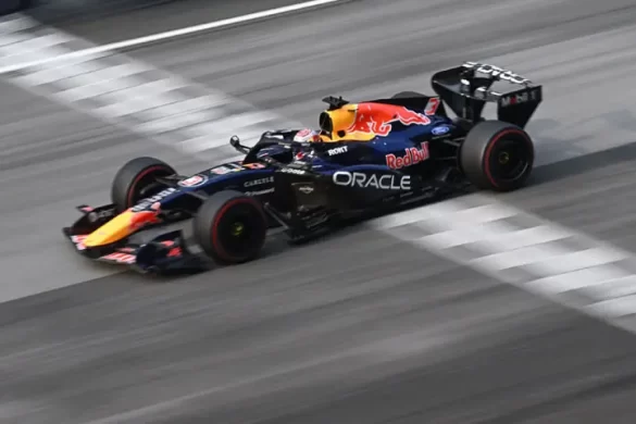 Verstappen Targets Third Straight Win as Antonelli Closes In on F1 Title